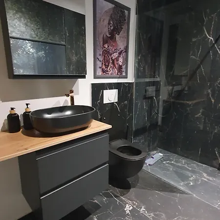Constantin Penthouse Apartament *